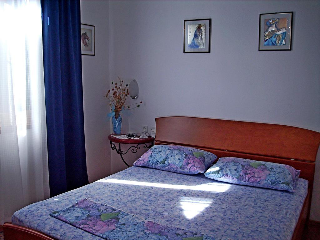 Apartments Marija Postira Zewnętrze zdjęcie