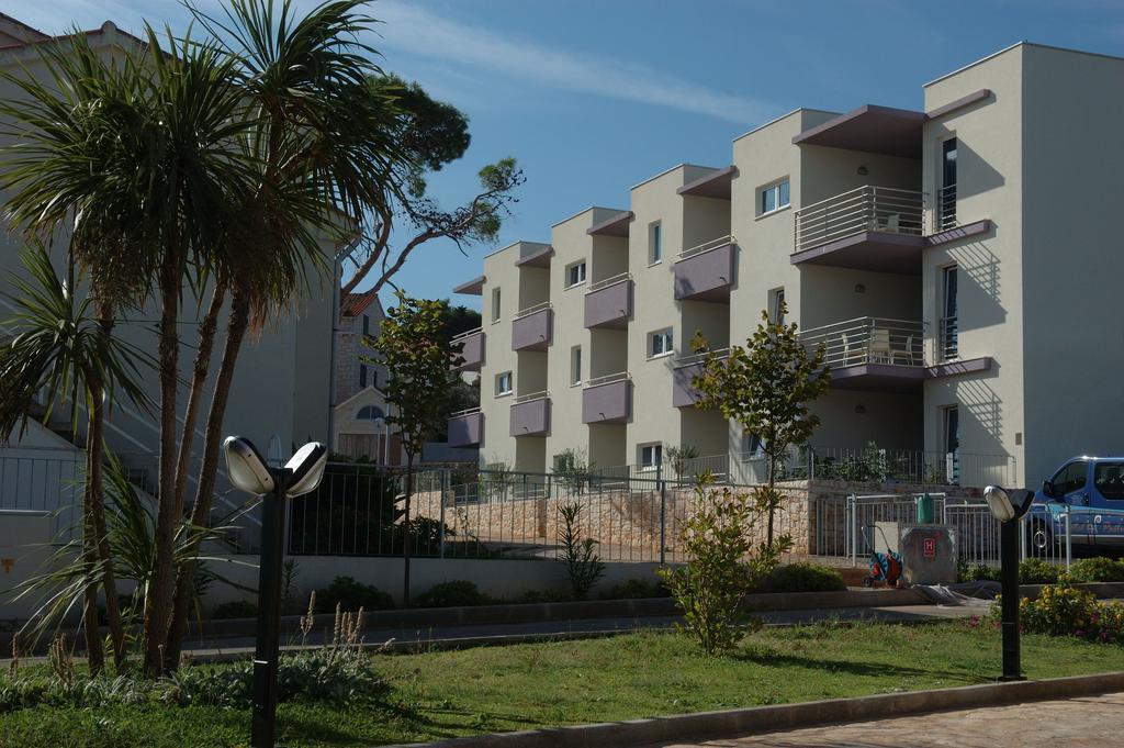 Apartments Marija Postira Zewnętrze zdjęcie